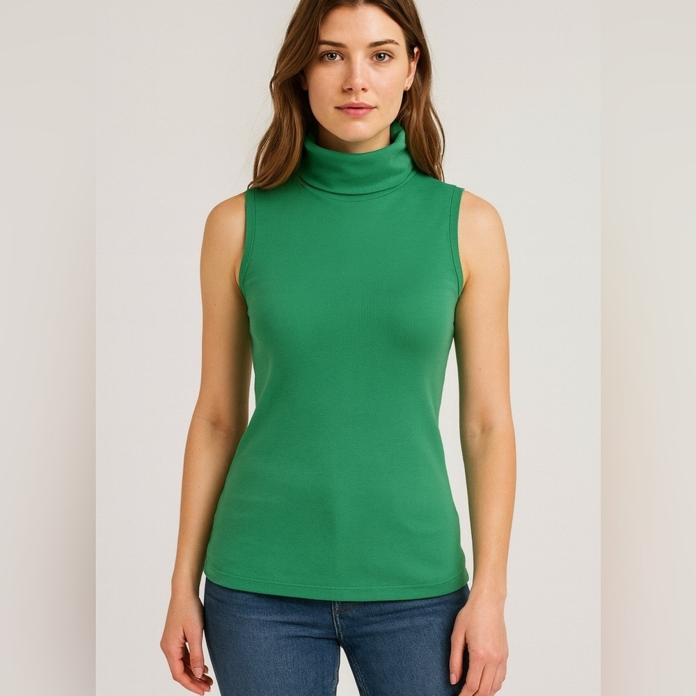 G by Giuliana Green turtleneck knit tank top